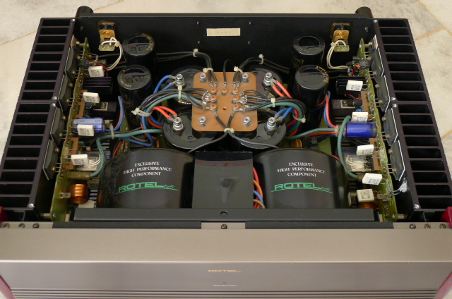 200 360 Watts Class G Mosfet Power Amplifier
